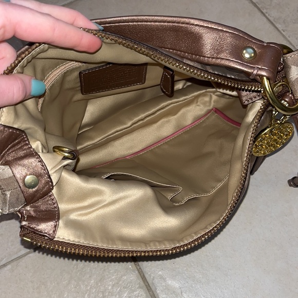 Coach Handbag - Picture 4 of 6